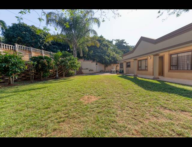 5 BEDROOM HOUSE FOR SALE IN BALLITO CENTRAL
